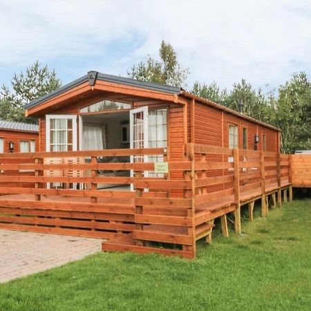 Angie'S Haven, Superb 2 Bedroom Lodge With Hot Tub - Sleeps 6 - Felmoor Park 莫珀斯 外观 照片
