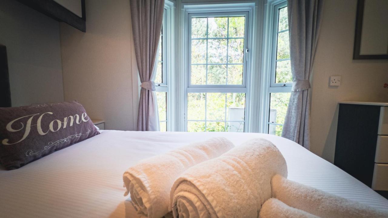 Angie'S Haven, Superb 2 Bedroom Lodge With Hot Tub - Sleeps 6 - Felmoor Park 莫珀斯 外观 照片